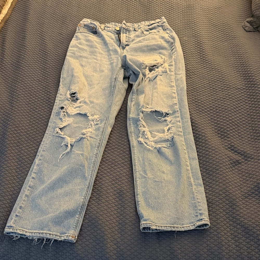 American Eagle Stretch Curvy 90’s Straight Leg Distressed Light Blue Jeans